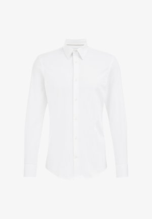 Fehér, hosszú ujjú ing, gombos gallérral és gombos mandzsettával, sima fehér háttéren bemutatva.