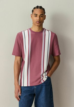 Next, REGULAR FIT - VERTICAL STRIPE T-SHIRT - T-Shirt print - berry pink