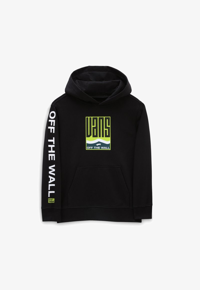 Hoodie noir avec une poche avant, présentant un logo Vans vert et blanc et le texte "OFF THE WALL" sur la manche. Texture de tissu lisse.
