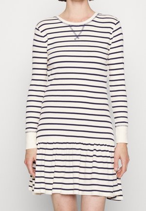Długo-sleeve sukienka w paski z okrągłym dekoltem, z kremowymi i granatowymi poziomymi paskami, marszczonym dołem i prążkowanymi mankietami.