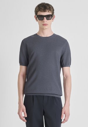 Camiseta básica - royal blue
