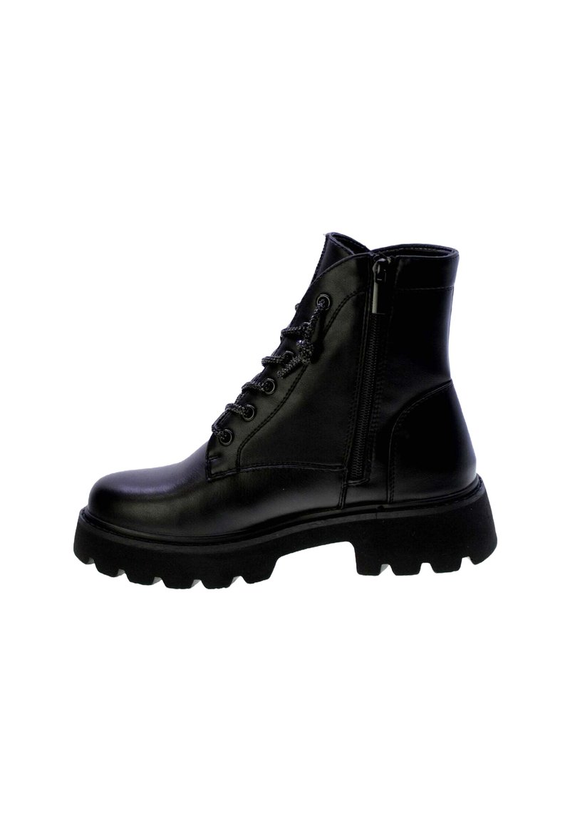 Stivali alla caviglia in pelle nera con suola spessa, lacci frontali e zip laterale. Presentano una texture liscia e una punta arrotondata.
