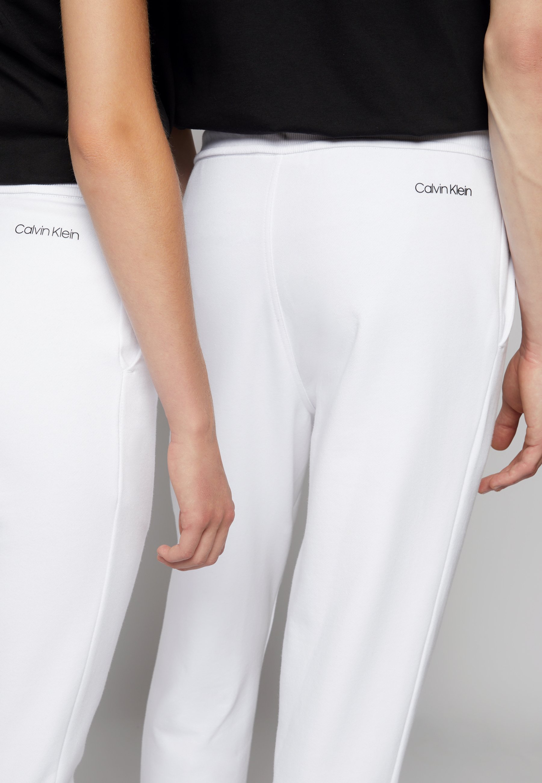 Calvin Klein REFLECTIVE LOGO UNISEX 