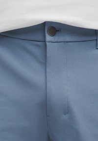 ABC Classic-Fit Warpstreme 18cm - Nohavice - washed denim