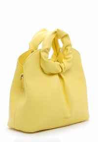 Borsa a tracolla in finta pelle gialla con manico arricciato, texture liscia e forma arrotondata. Caratterizzata da una chiusura con zip e dettagli metallici.