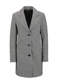 Zwart-wit houndstooth-jack met een gesneden revers, vier knopen, twee zijzakken en rechte snit. De stof lijkt textuur te hebben.