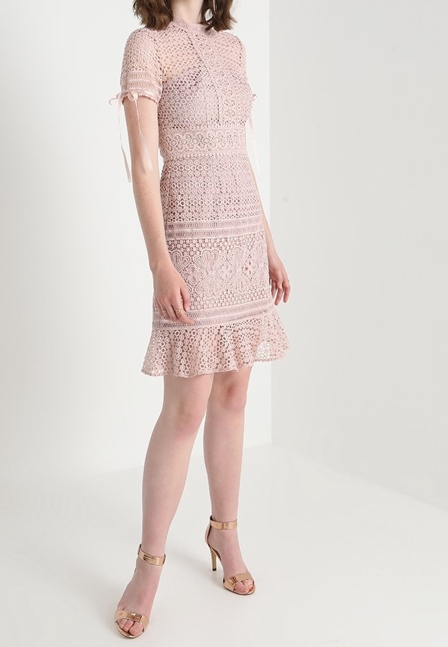 chinese dress ladies Chi Chi London Women's Peplum Floral Embroidered Lace Bodycon Dress in Pink,  6 : Amazon.co.uk: Fashion