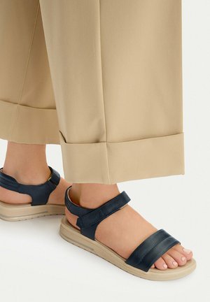 Lasocki, LASOCKI WOMEN'S SANDALS NAVY BLUE - Sandalias - blue