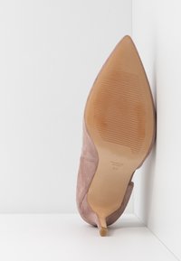 KIOMI Zapatos altos - mauve