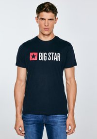 Big Star QUADO - Apdrukāts T-krekls - marine