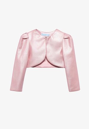 Bolero corto in raso rosa con maniche lunghe e gonfie e chiusura a gancio singolo al collo.