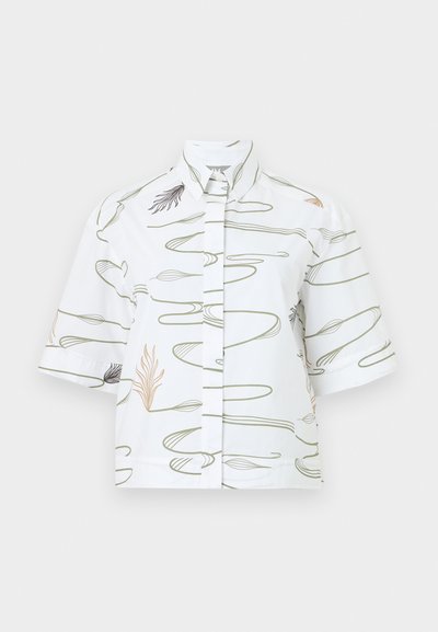Short-sleeved white shirt featuring a botanical print in green and peach, with a stand-up collar and a straight cut design.