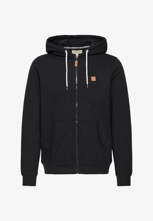 Schwarze Kapuzenjacke mit Reißverschluss aus weichem Stoff, ausgestattet mit einer verstellbaren Kapuze, Fronttaschen, gerippten Bündchen und einem kleinen Lederlogo-Patch.