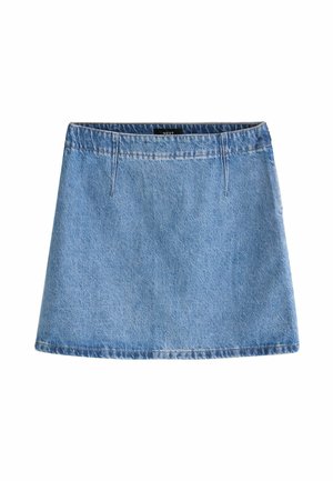 Jupe trapèze en denim bleu clair avec passants de ceinture, devant plat et ourlet cousu, étiquetée "NEXT" sur la ceinture intérieure.