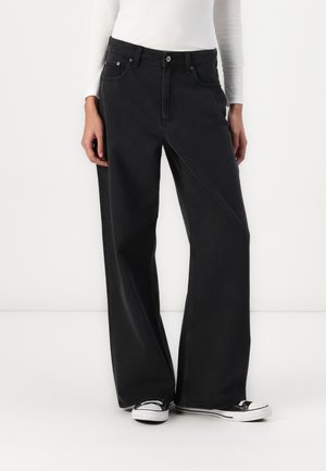 Curve Love High Rise Wide Leg Jean - Wide Leg - black
