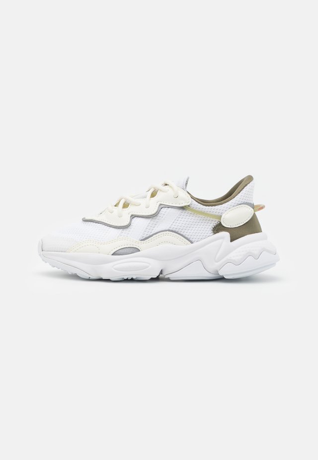 OZWEEGO UNISEX - Sneaker low - footwear white/offwhite