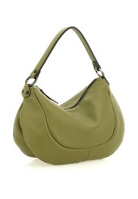 Borsa a tracolla in pelle verde oliva con texture, dotata di una larga tracolla e chiusura superiore a cerniera, mostrata su uno sfondo bianco.