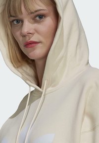 adidas Originals ADICOLOR TREFOIL - Bluza z kapturem