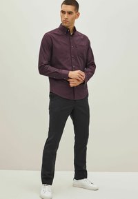 Next EASY OXFORD - Overhemd - burgundy red