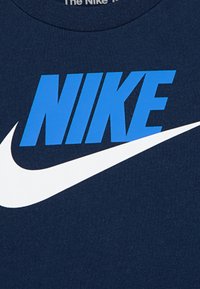 Nike Sportswear COLOR BLOCKED SET UNISEX  - Sweatshirt - midnight navy
