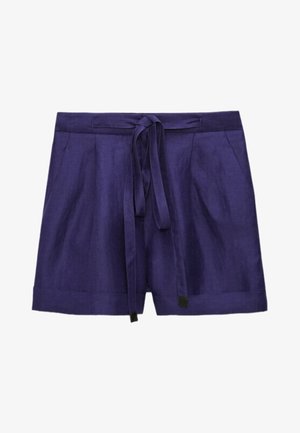 Violet-linjakortit, joissa on vyö, laskostettu etuosa ja käänteet. Omistaa sileän tekstuurin ja rentoa muotoilua, joka sopii lämpimälle säälle.