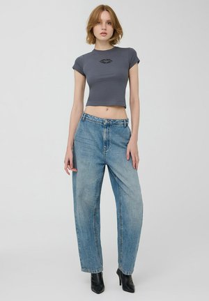 Terranova SLIM CON STAMPA E STRASS - T-shirt con stampa - grigio scuro