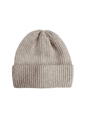 Beanie hat in light grey, ribbed texture, with a rolled brim. Made of soft material, features a seamless top with subtle stitching details.