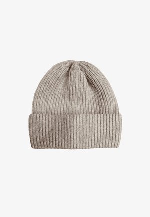 Beanie hat in light grey, ribbed texture, with a rolled brim. Made of soft material, features a seamless top with subtle stitching details.