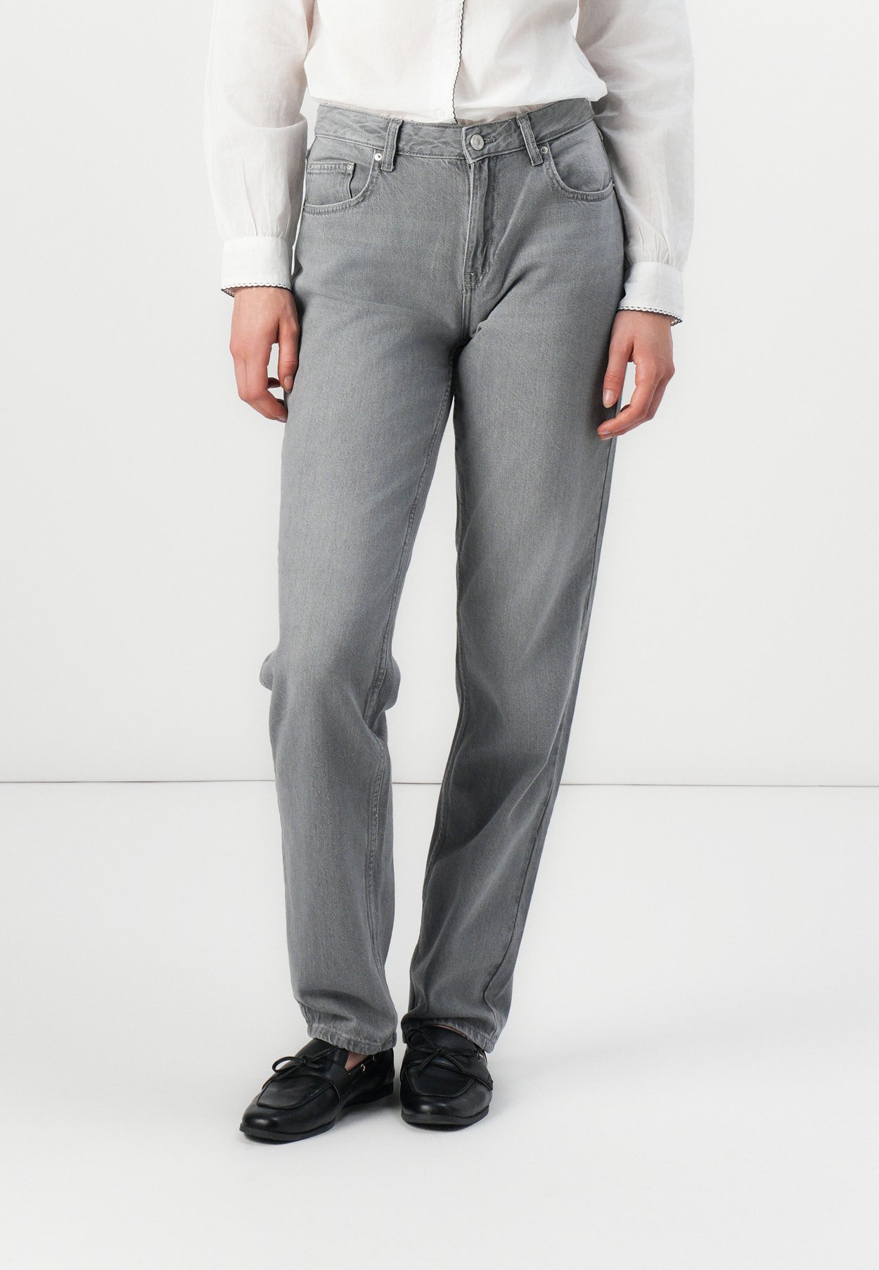 Straight fit ONLLUMI Mid waist Mom