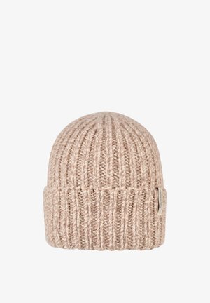 Beige gerippte Strickmütze mit umgeschlagenem Bündchen und kleinem Stoffetikett an der Seite.