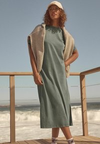 Self. TALL - REGULAR FIT - Trikotaažkleit - khaki green