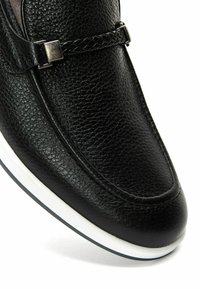 Derimod Instappers - black
