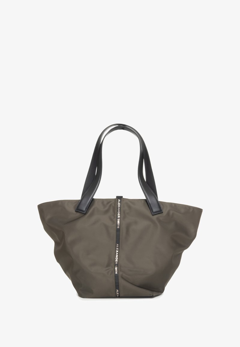 Borsa tote in tessuto verde oliva con manici in pelle nera. Presenta una fascia centrale con logo e una silhouette spaziosa e morbida.