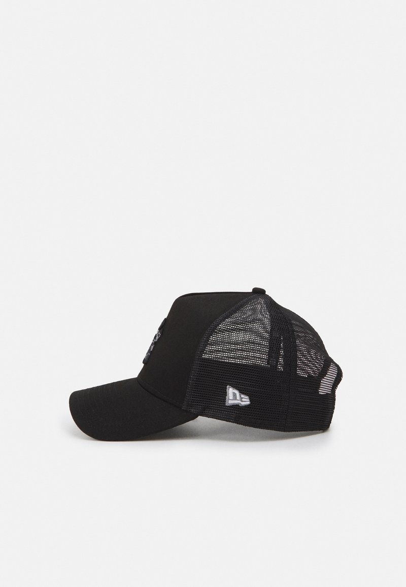 Black cap with a solid front and mesh back. Features a curved brim and logo on the side, combining durable fabric and breathable design.