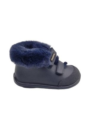 Botín infantil azul marino con cuello de piel sintética, dos correas de Velcro y una suela de goma texturizada para mayor tracción. Material de cuero suave.