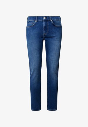 Vaqueros de denim azul oscuro con un diseño clásico de cinco bolsillos. Presentan un corte recto, cierre de botón y detalles de costura sutiles.