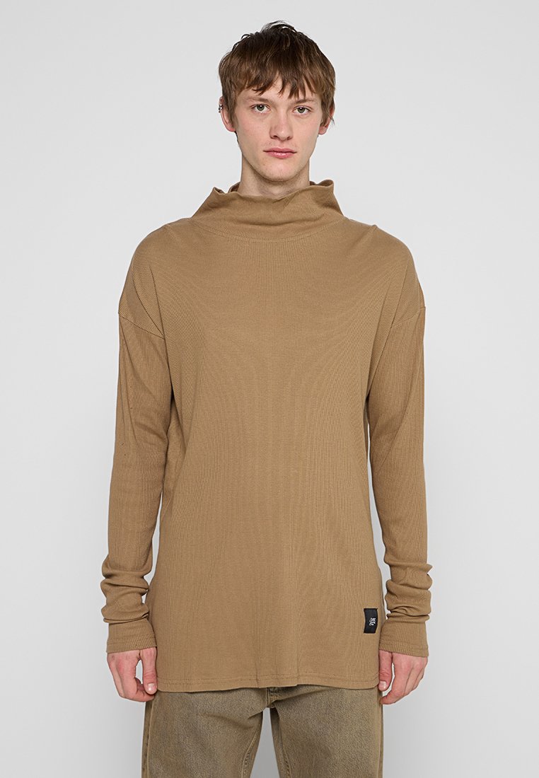 Sixth June Longsleeve zandkleur Sixth June Longsleeve zandkleur