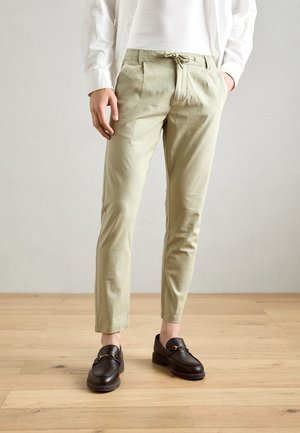 CROPPED PANTS - Nadrágok - olive