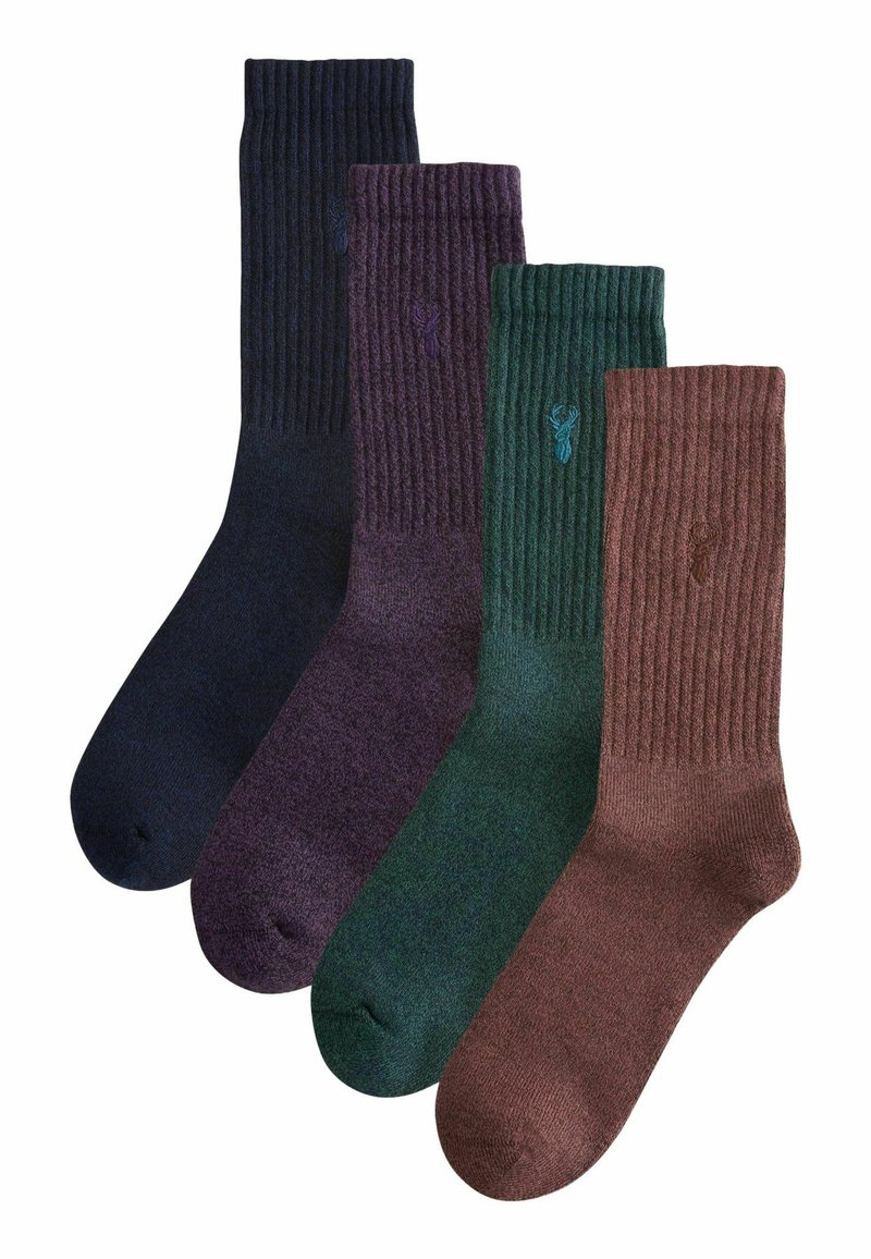 Set von vier gerippten Socken in Dunkelblau, Lila, Grün und Braun. Jede Socke verfügt über eine strukturierte, weiche Oberfläche und einen dezenten Logo-Akzent.