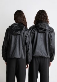 Thumbnail Image 4