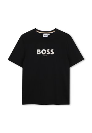 T-shirt noir à manches courtes avec "BOSS" en grandes lettres blanches centrées sur le devant. Encolure ronde avec une petite étiquette intérieure.
