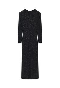 Mustmust pikkade varrukatega kleit, millel on kõrge kaelus ja mis on kaunistatud laialdaselt paiknevate hõbedaste niitidega. Kleit ulatub sääre keskosa ja on valmistatud tekstureeritud kangast.