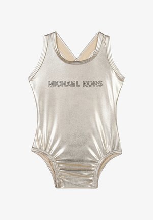 Maillot de bain une pièce argent métallisé avec un décolleté arrondi, un dos en V et le logo "MICHAEL KORS" en noir sur la poitrine. Texture lisse.