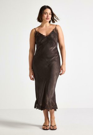 Lindex LINDEX MIDI SLIP DRESS IN SATIN LINDEX - Vestito casual - dark brown