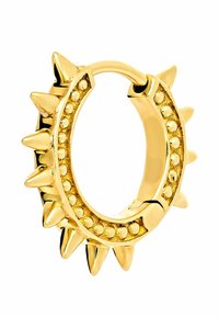 Pendiente de aro dorado con picos y tachuelas. Forma circular, acabado pulido y superficies alternadas lisas y texturizadas. Picos notables alrededor del borde.