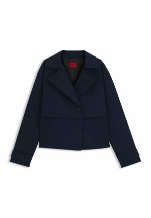 Giacca blu navy corta con ampi rever, chiusura a un pulsante e maniche con risvolto. Tessuto liscio con una texture solida. Etichetta del marchio rossa all'interno.
