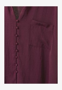 Unausgewählt, burgundy