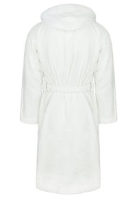 Weißer Bademantel aus Plüschstoff, mit Kapuze, langen Ärmeln und einem Taillengebund. Glatte Textur mit einer ebenmäßigen Oberfläche.