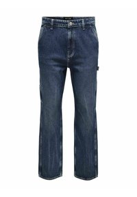 Pantalons cargo en denim bleu foncé avec une coupe droite ; dotés de poches latérales et d'un léger délavage. Fermeture par bouton et zip.
