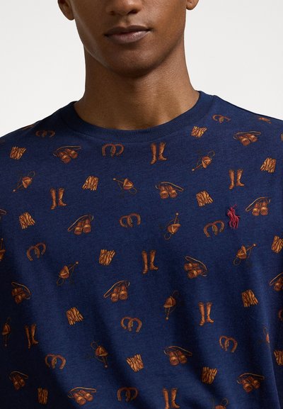 Polo Ralph Lauren CLASSIC FIT EQUESTRIAN JERSEY T-SHIRT - Print T-shirt - spectator convo navy